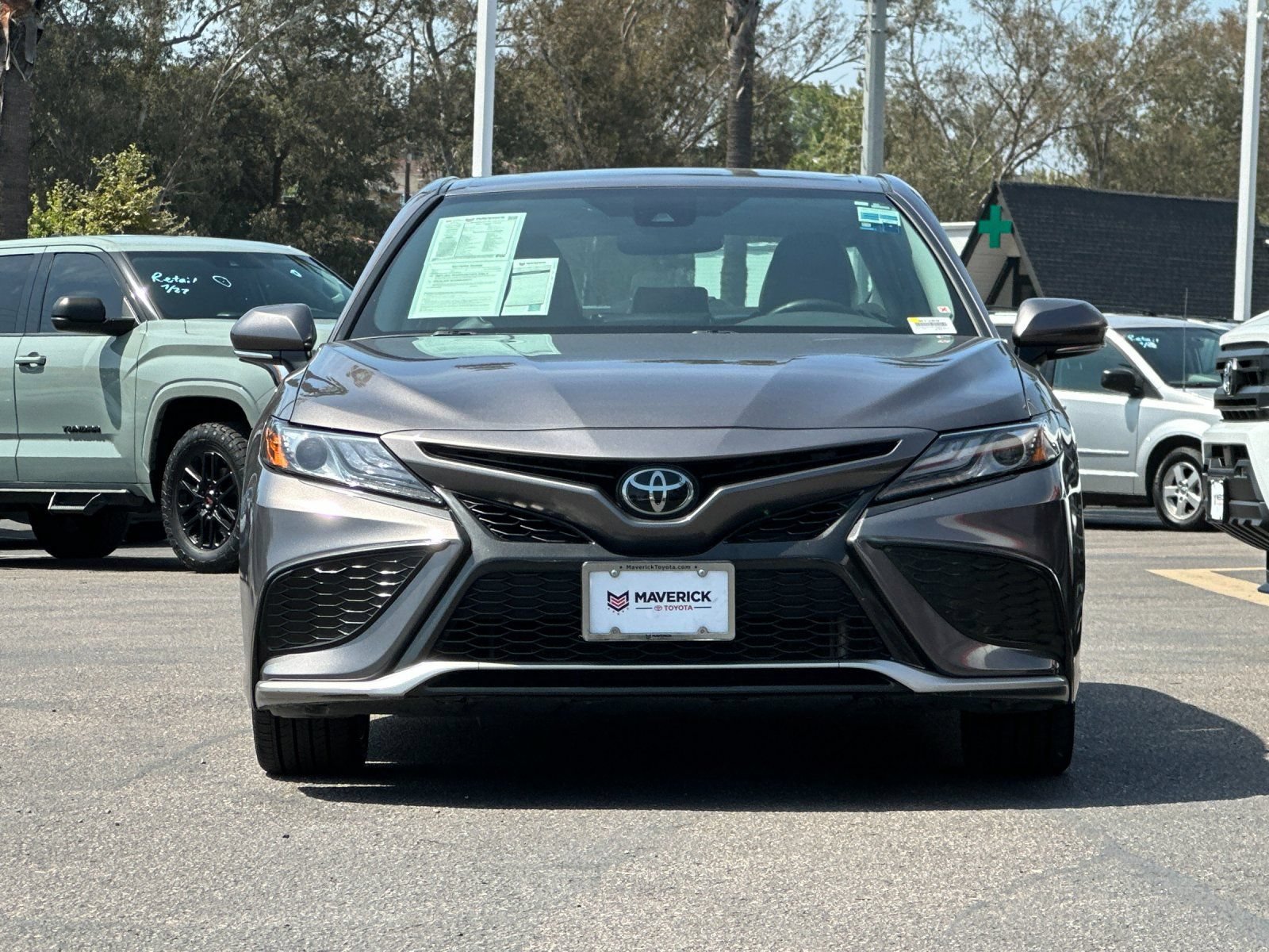 Used 2024 Toyota Camry XSE FWD image 7
