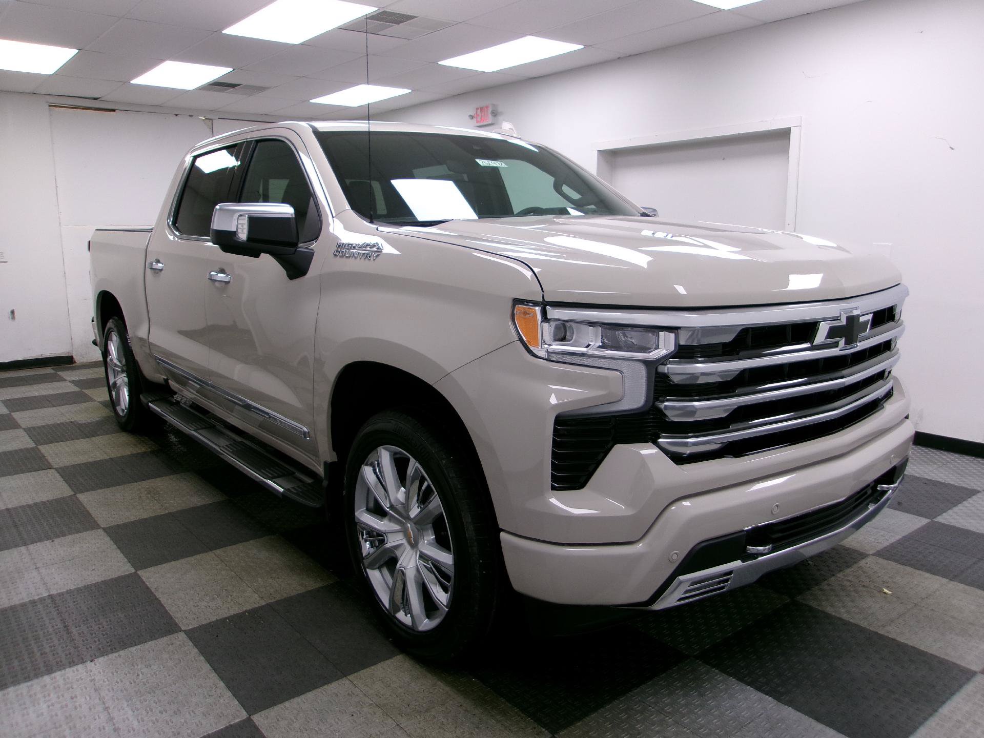 New 2026 Chevrolet Silverado 1500 High Country w/ Technology Package AWD/4WD image 15