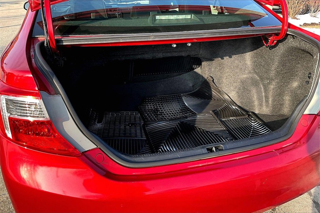 Used 2013 Toyota Camry SE image 34