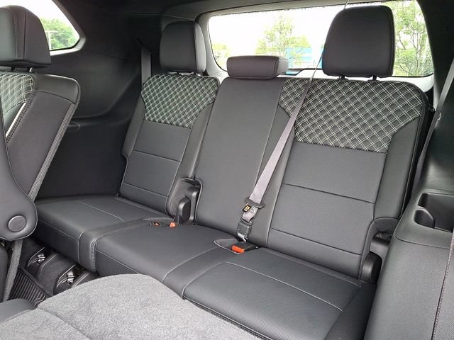 Used 2025 GMC Acadia Denali w/ LPO, Floor Liner Package AWD/4WD image 20