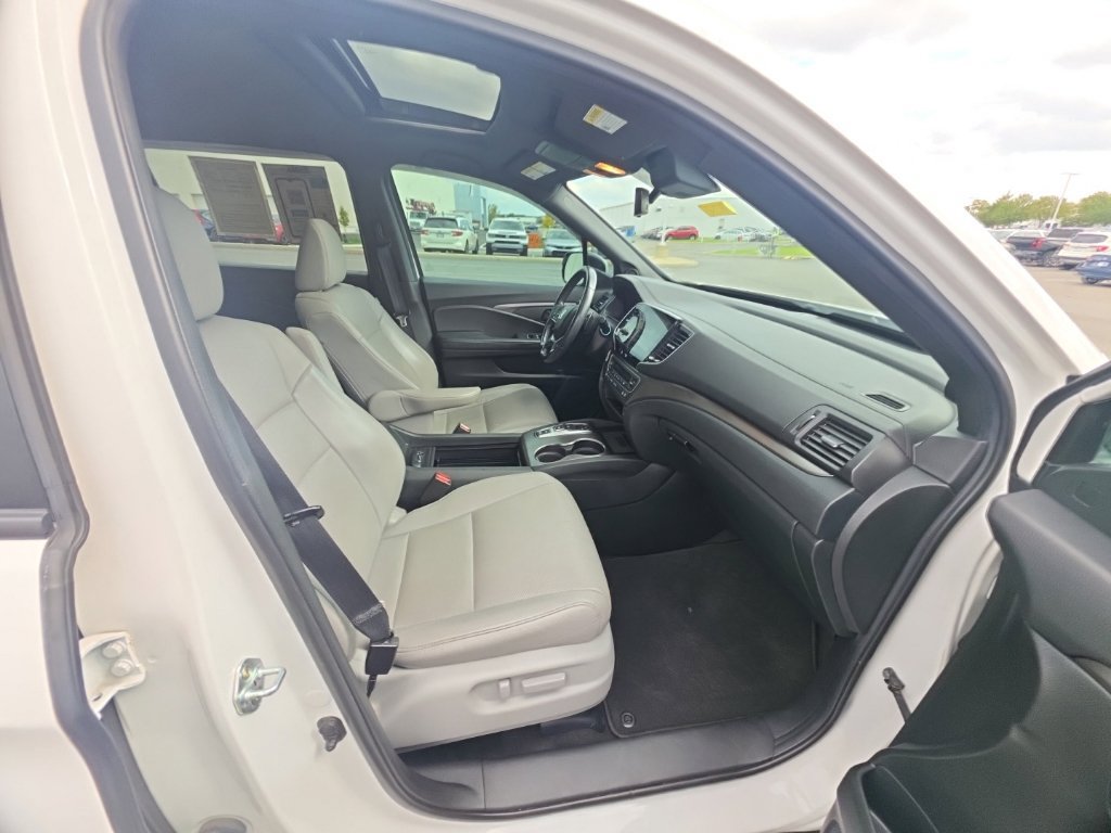 Certified 2023 Honda Passport EX-L image 31