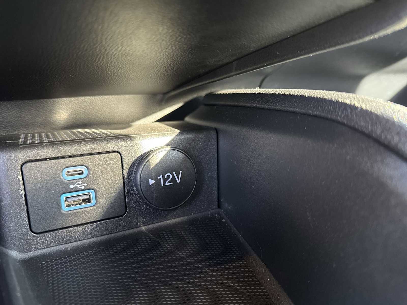 Used 2023 Ford Escape Platinum image 31