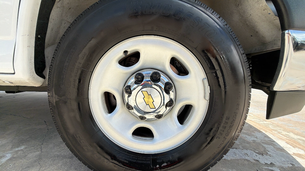 Certified 2025 Chevrolet Express 3500 LT w/ LT Preferred Equipment Group RWD image 36