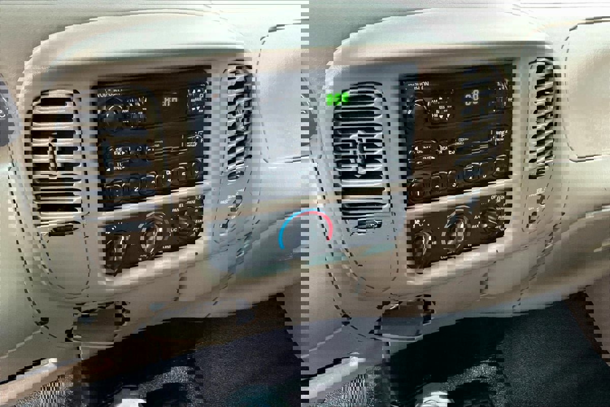 Used 2003 Ford F150 XL RWD image 10