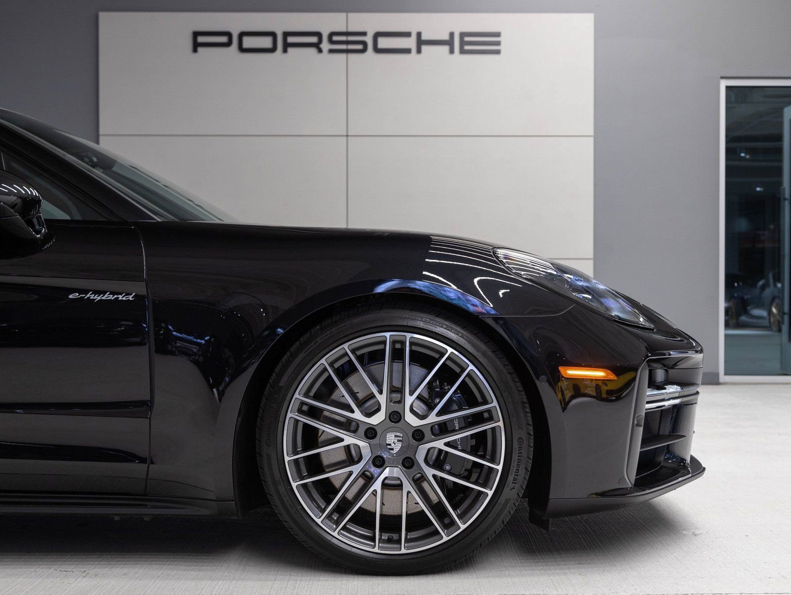 New 2026 Porsche Panamera 4S image 11