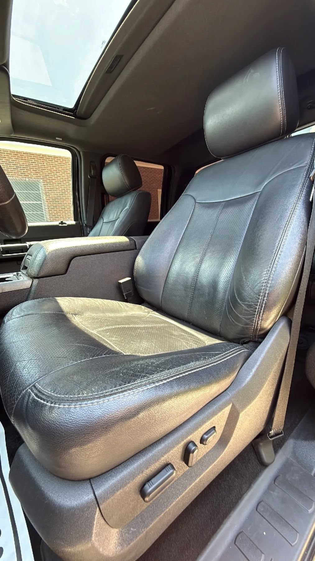Used 2012 Ford F250 Lariat w/ Lariat Ultimate Pkg AWD/4WD image 26