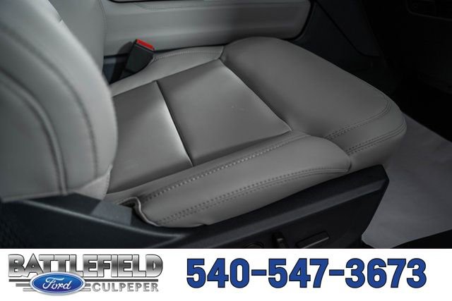 New 2026 Ford Expedition Active image 41