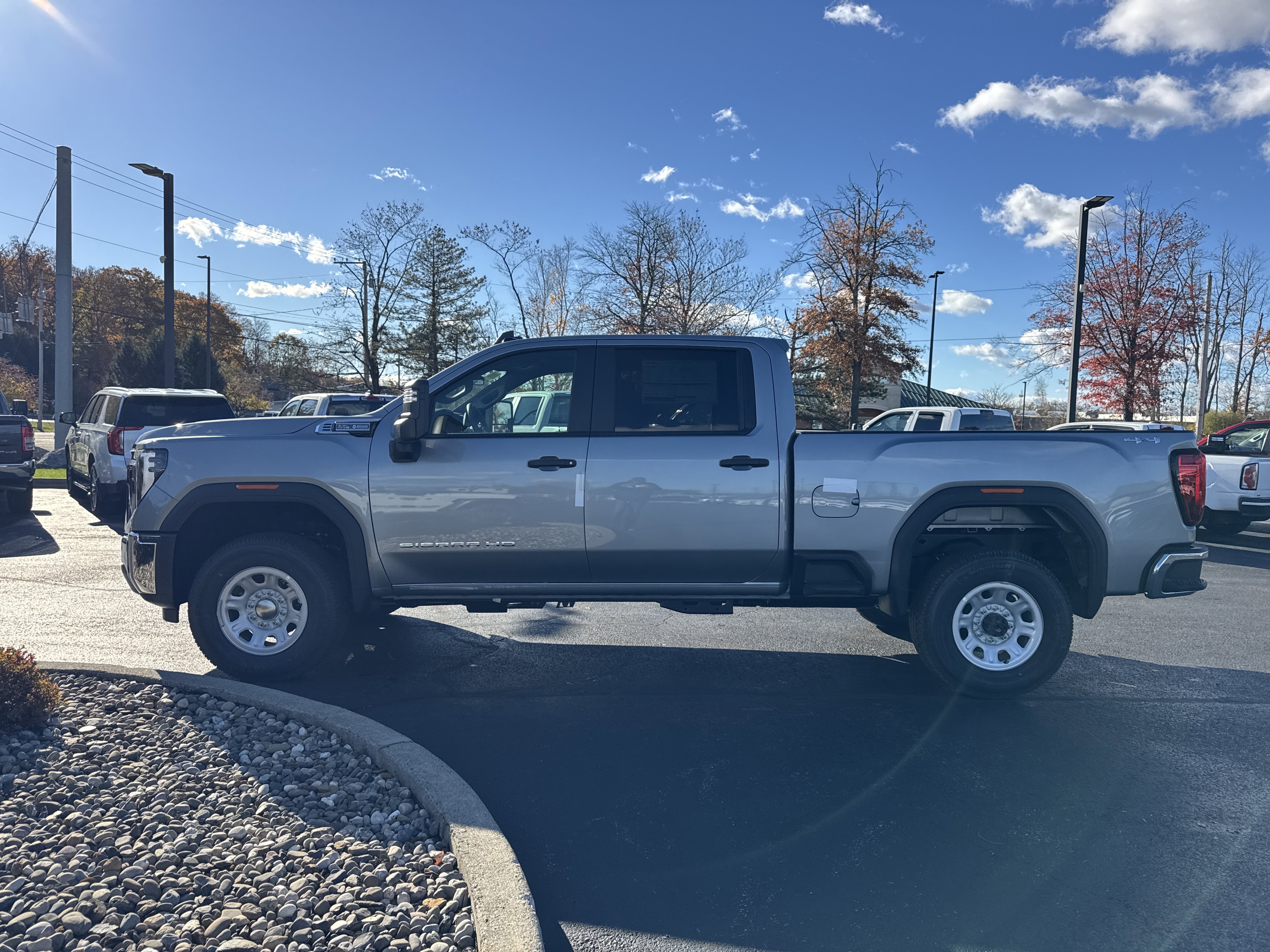 New 2026 GMC Sierra 2500 Pro w/ Convenience Package image 9