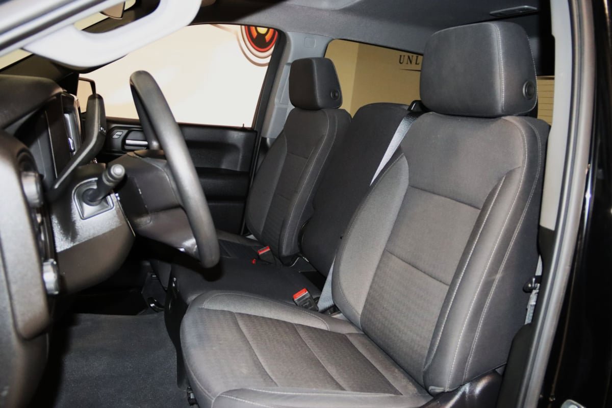 Used 2024 Chevrolet Silverado 1500 Custom AWD/4WD image 33
