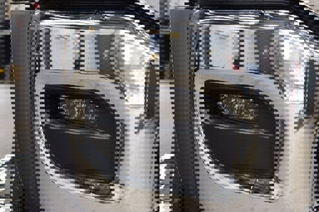 Used 2025 RAM 5500 Tradesman w/ Safety Group image 8