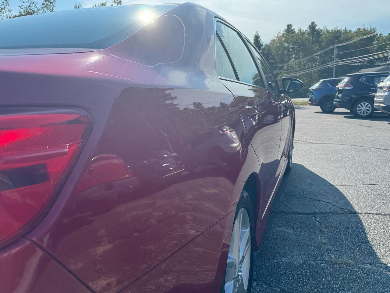 Used 2014 Toyota Camry SE image 16