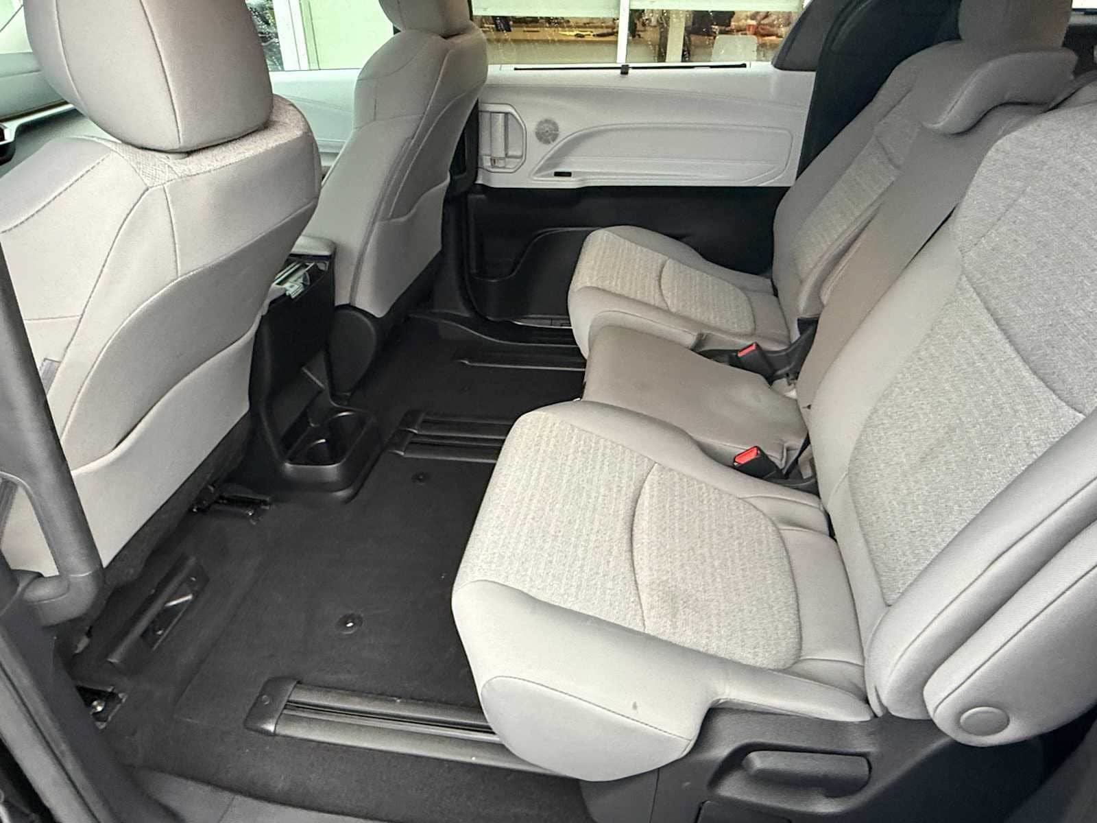 Certified 2026 Toyota Sienna LE AWD/4WD image 12