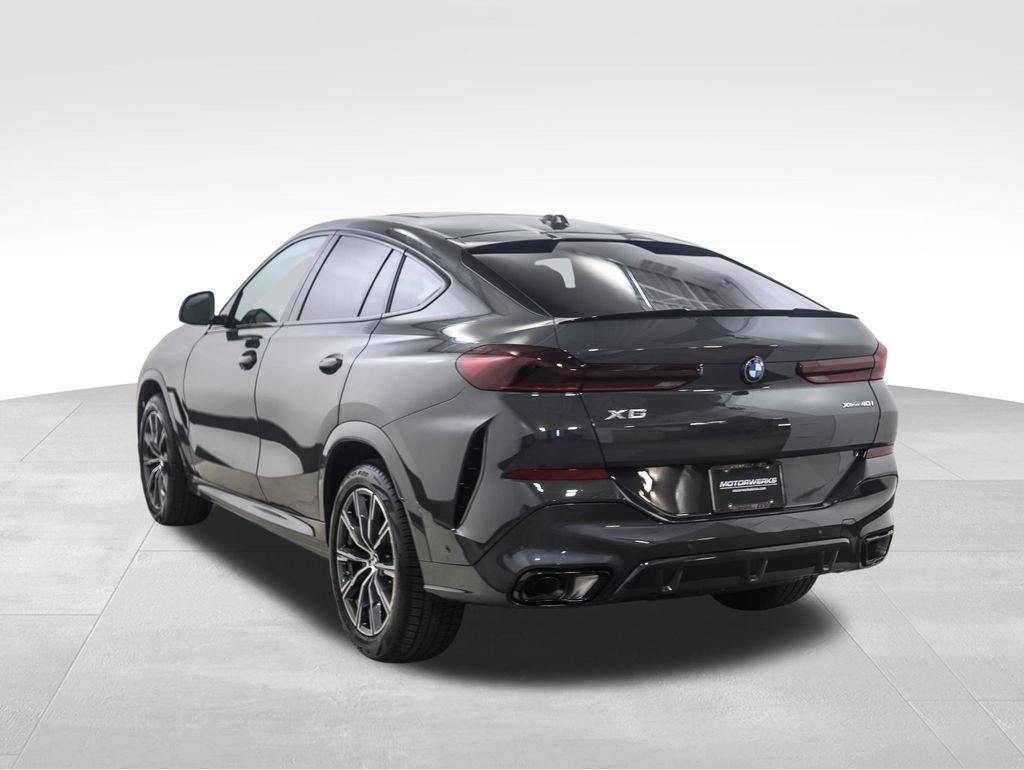 New 2026 BMW X6 xDrive40i w/ Executive Package image 3