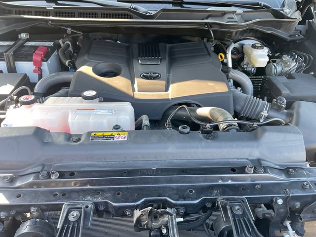 Used 2025 Toyota Tundra Platinum AWD/4WD image 22