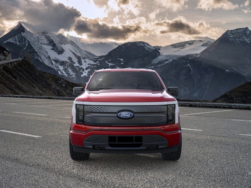 New 2025 Ford F150 Lightning Flash AWD/4WD image 7