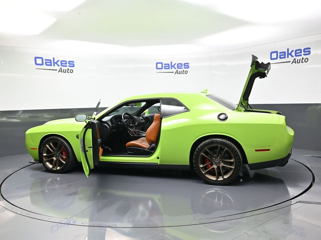 Used 2019 Dodge Challenger SRT Hellcat Redeye image 47