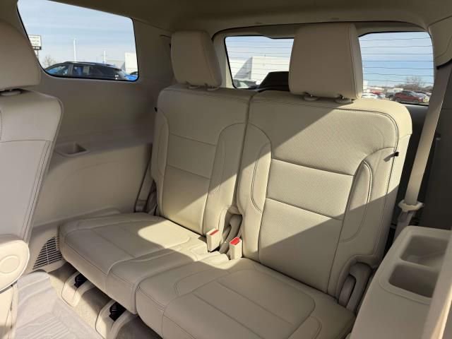 Used 2023 GMC Acadia Denali w/ Denali Ultimate Package image 16