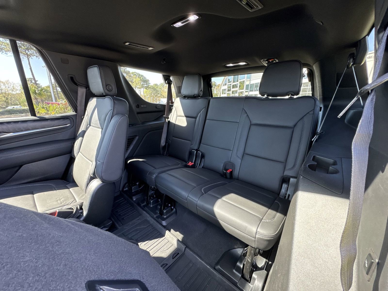 Used 2023 GMC Yukon Denali w/ Denali Reserve Package image 33