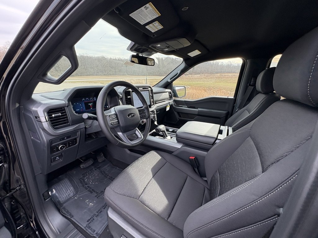 New 2025 Ford F150 XLT w/ Equipment Group 302A MID image 33