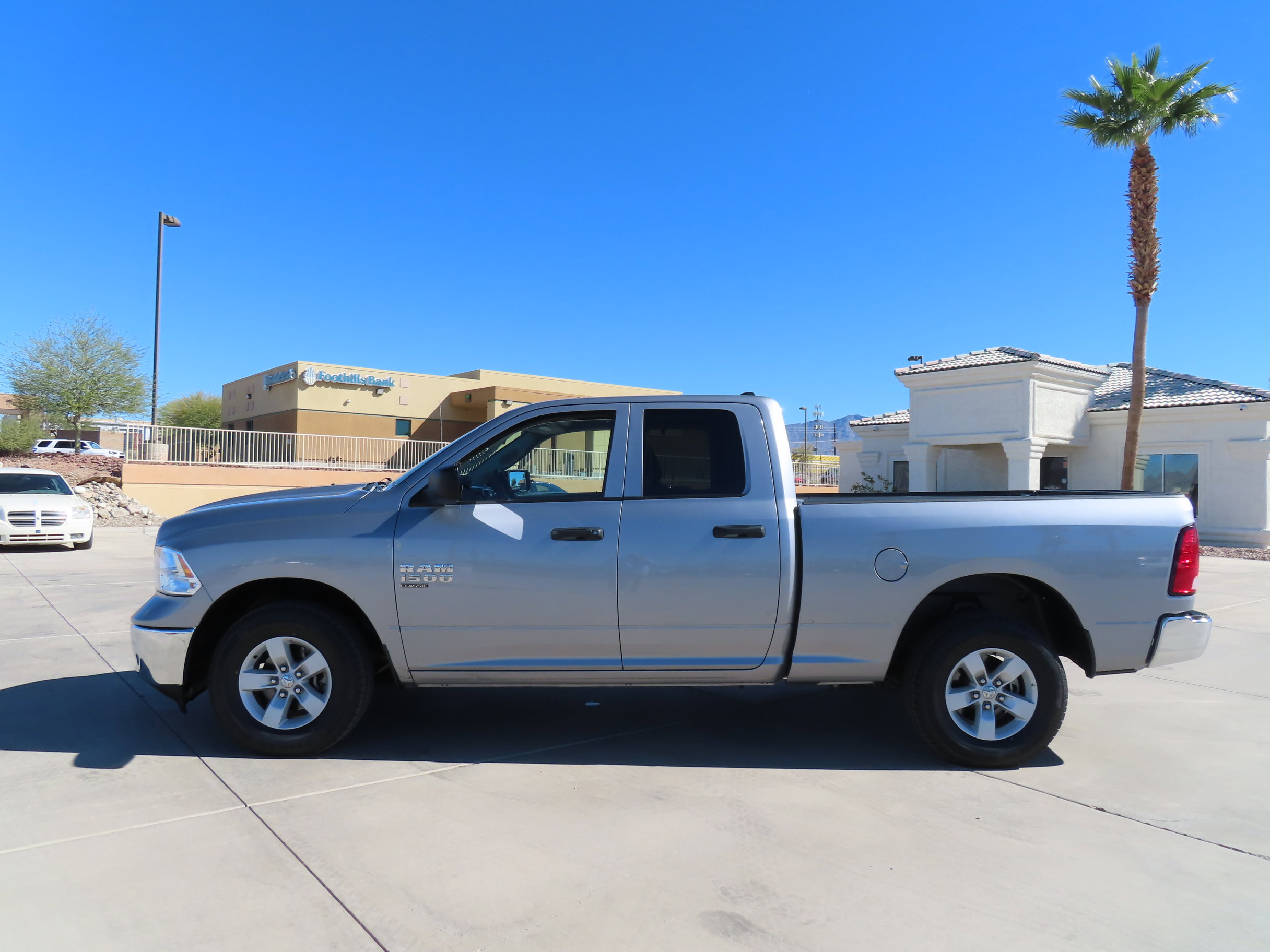 Used 2024 RAM 1500 Classic SLT image 4