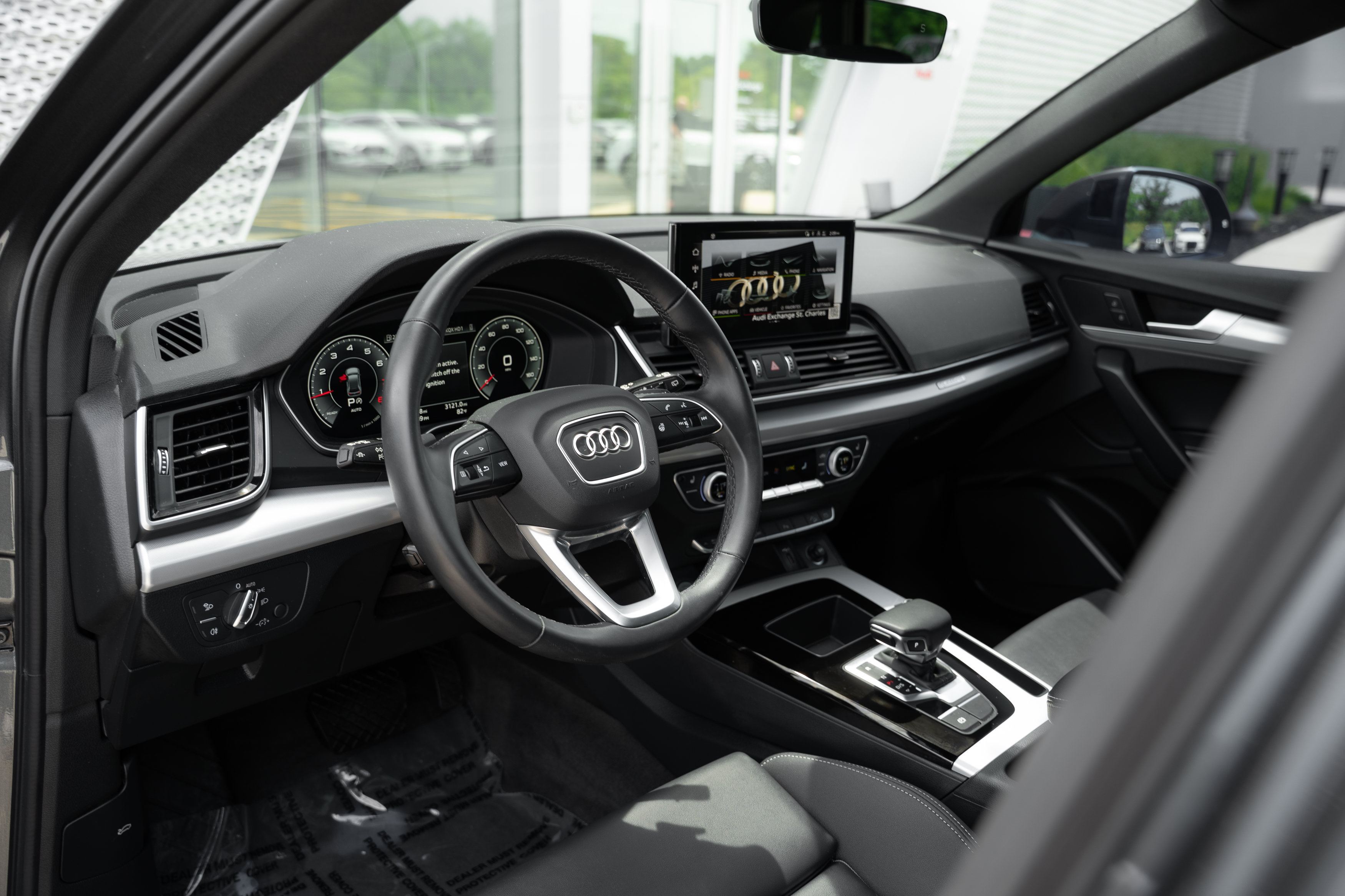 Certified 2025 Audi Q5 2.0T Premium w/ Convenience Plus Package AWD/4WD image 10