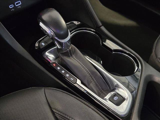 Used 2024 Buick Encore GX Sport Touring FWD image 16