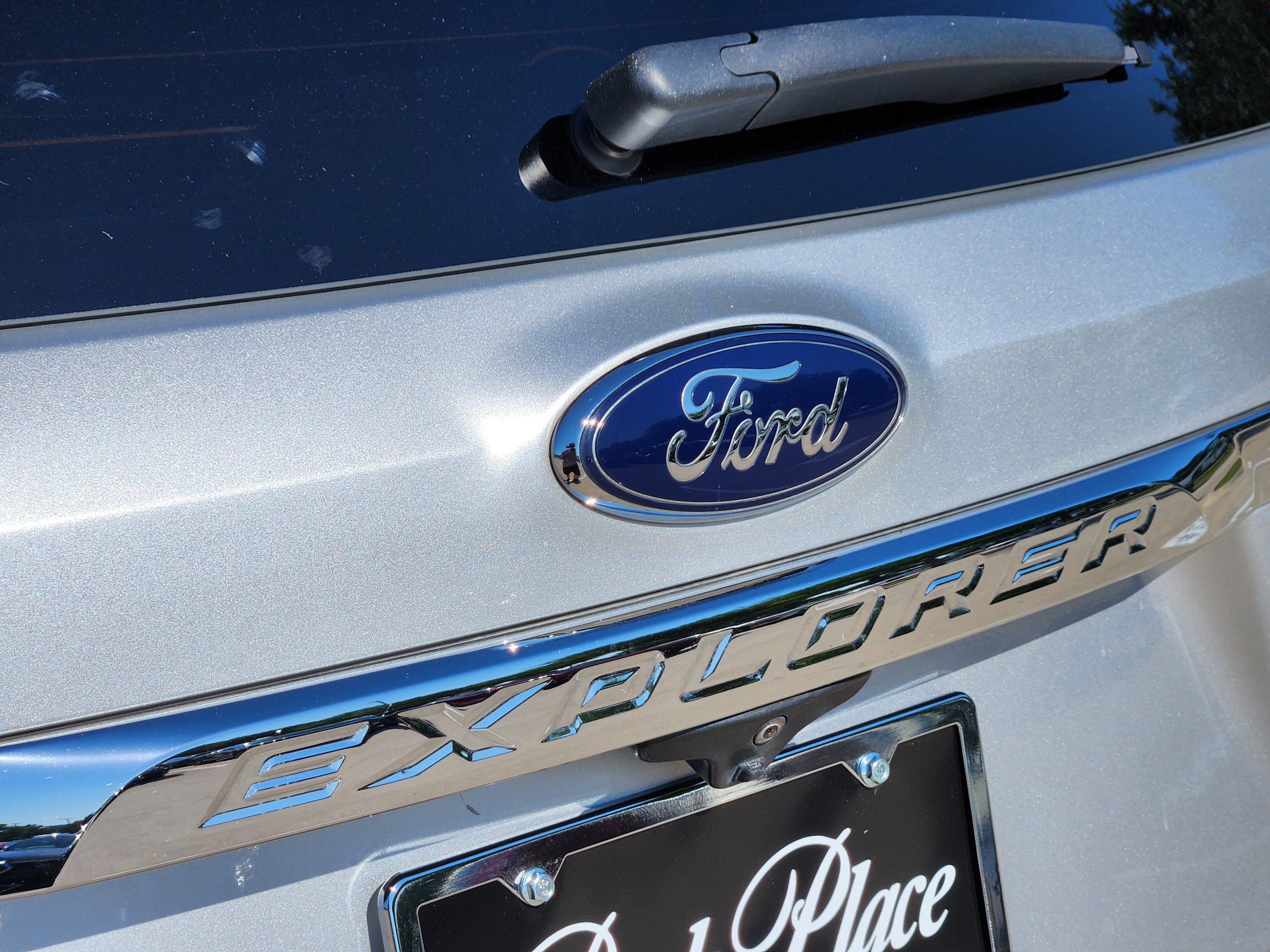 Used 2019 Ford Explorer Limited w/ Class III Trailer Tow Package FWD image 39