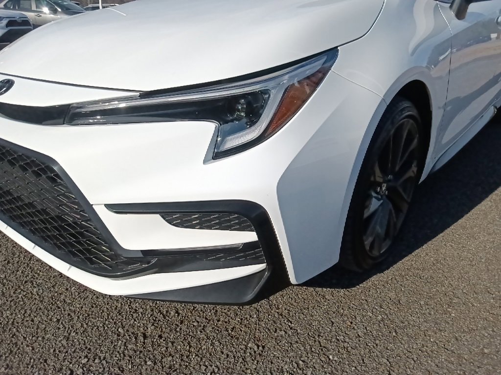 Used 2025 Toyota Corolla SE image 9