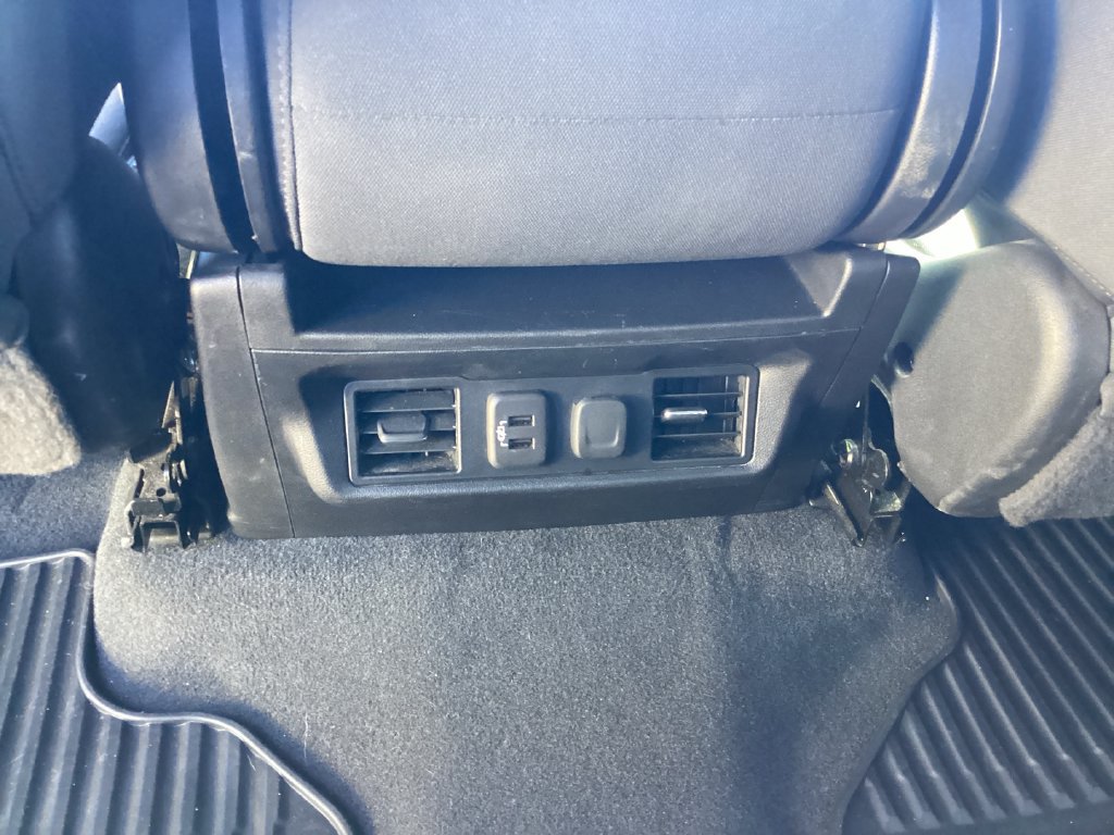 Used 2021 Chevrolet Silverado 1500 LT AWD/4WD image 44