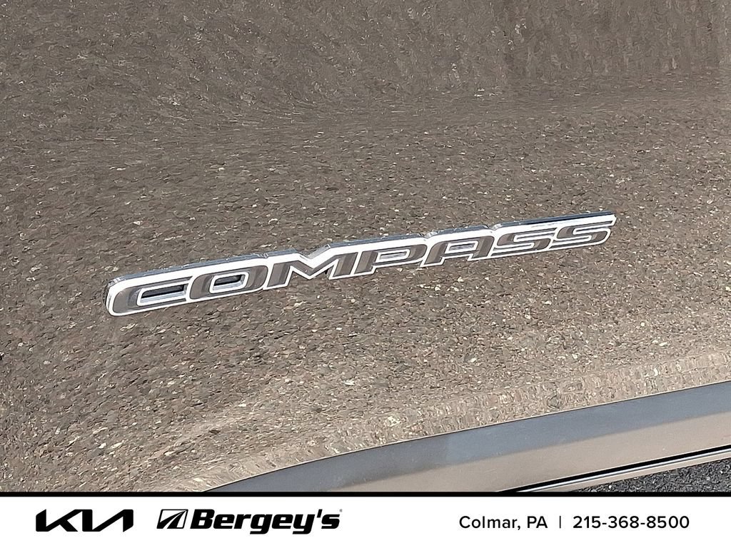 Used 2023 Jeep Compass Limited AWD/4WD image 33