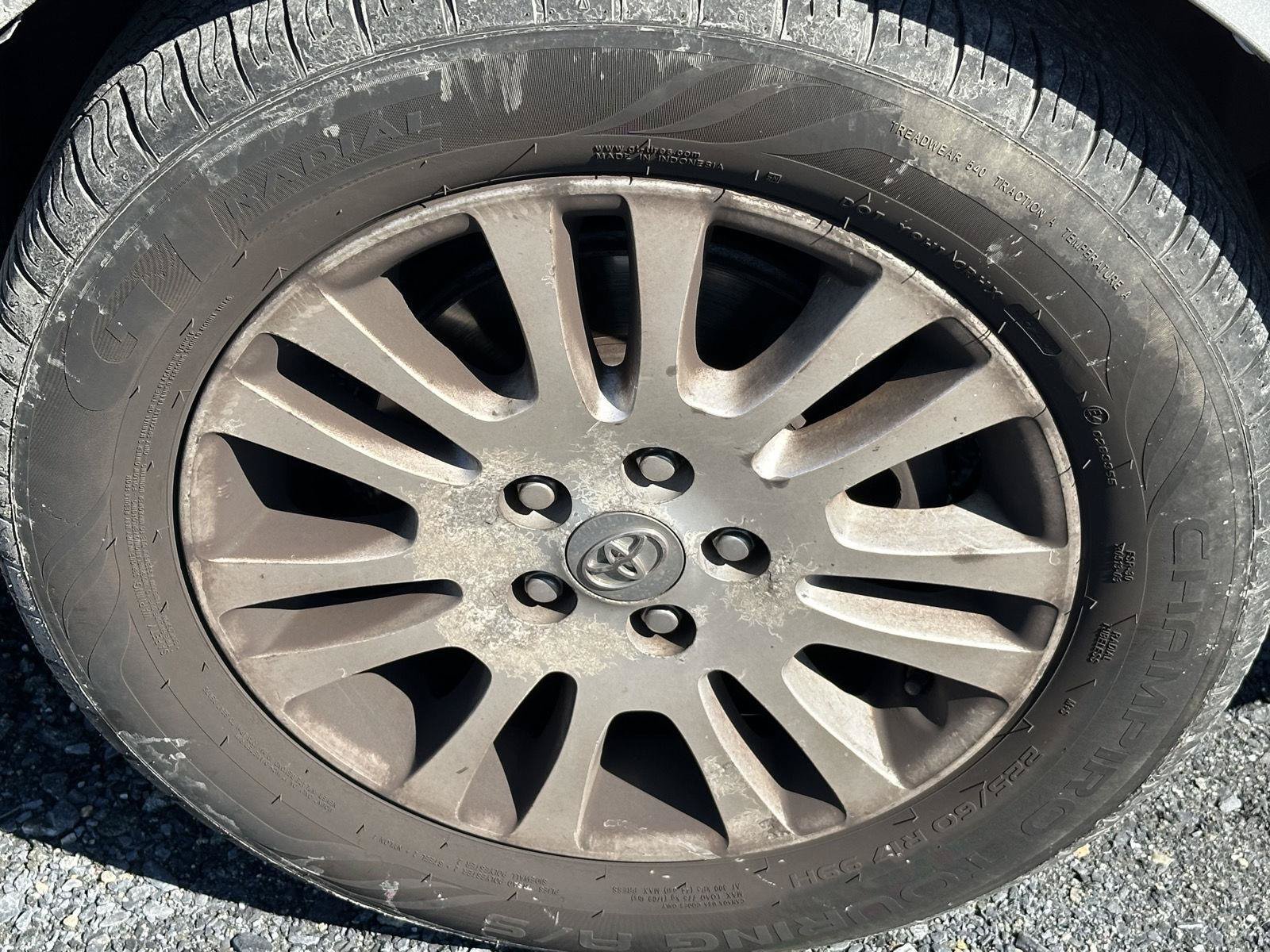 Used 2010 Toyota Sienna XLE FWD image 10