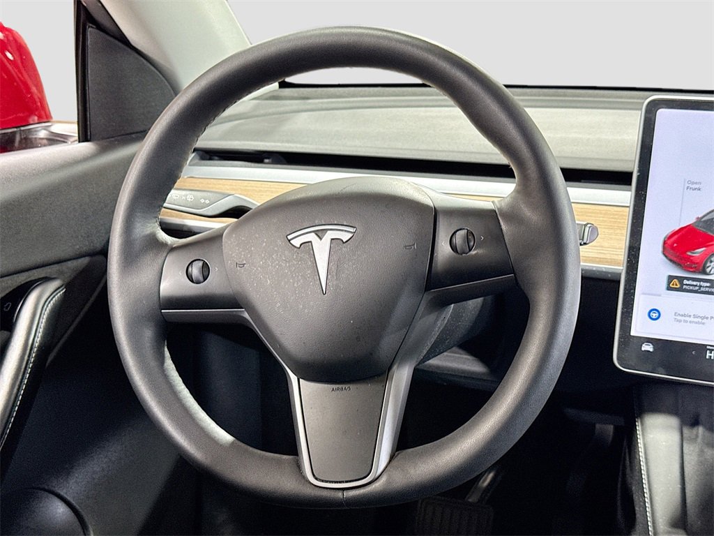 Used 2021 Tesla Model Y Long Range image 17