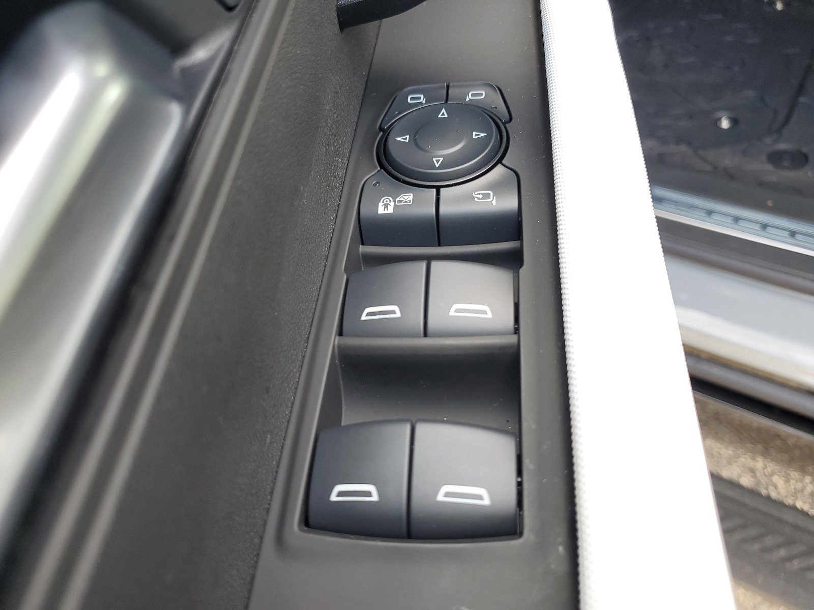 New 2025 GMC Hummer EV 2X image 23