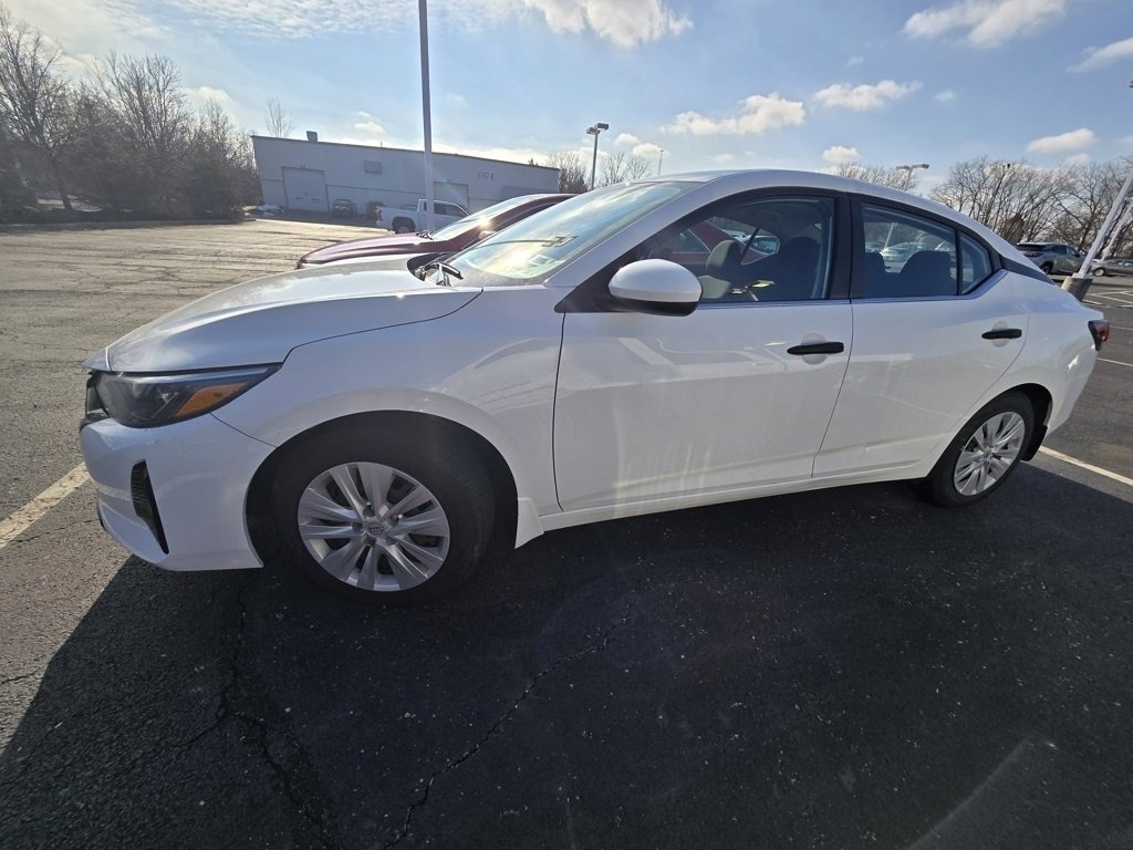 Used 2024 Nissan Sentra S image 5