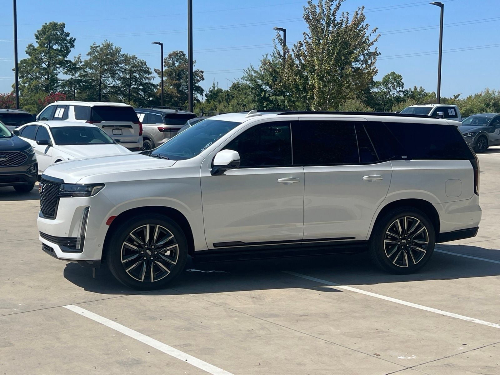 Used 2024 Cadillac Escalade Sport Platinum AWD/4WD image 6