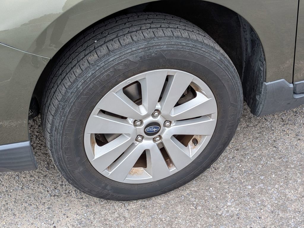Used 2016 Subaru Outback 2.5i Premium image 6