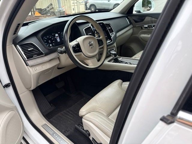 Used 2020 Volvo XC90 T6 Inscription w/ Protection Package Premier AWD/4WD image 16