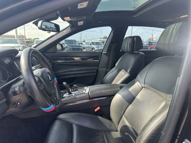 Used 2014 BMW 750Li xDrive image 32