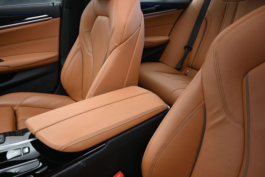 Certified 2023 BMW 530i w/ Convenience Package RWD image 14