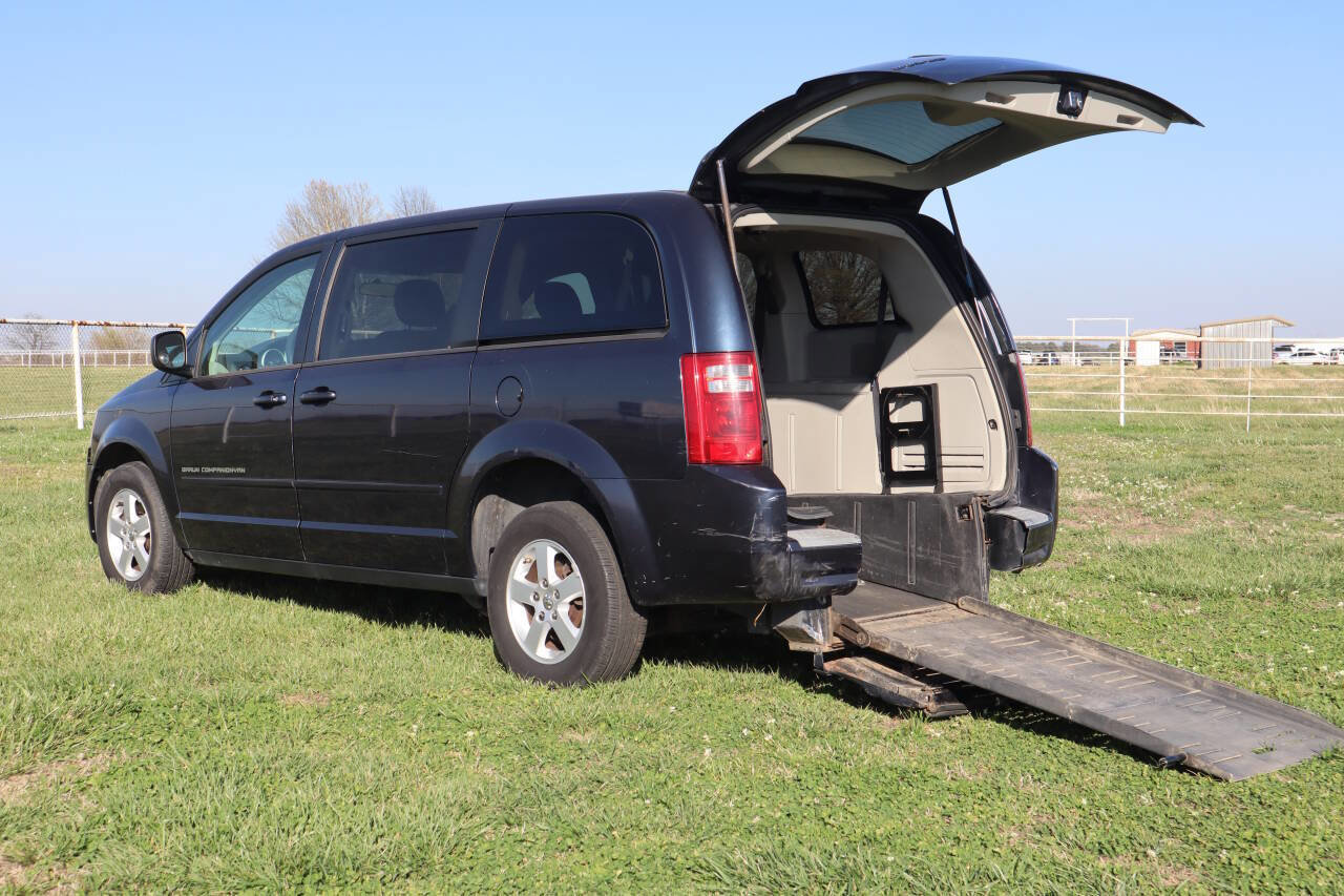 Used 2009 Dodge Grand Caravan SE w/ Climate Group image 1