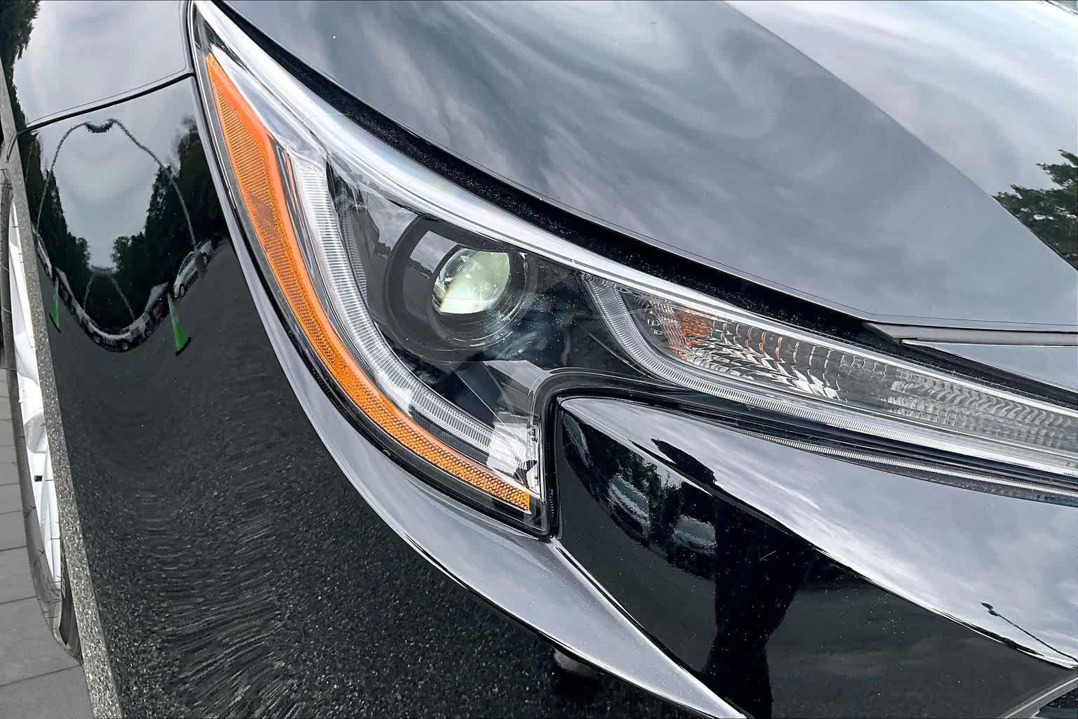 Used 2026 Toyota Corolla LE w/ LE Premium Package FWD image 27