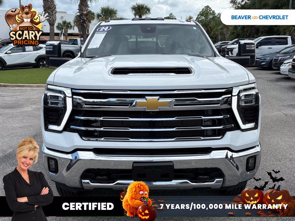Used 2024 Chevrolet Silverado 3500 LTZ w/ LTZ Convenience Package AWD/4WD image 3