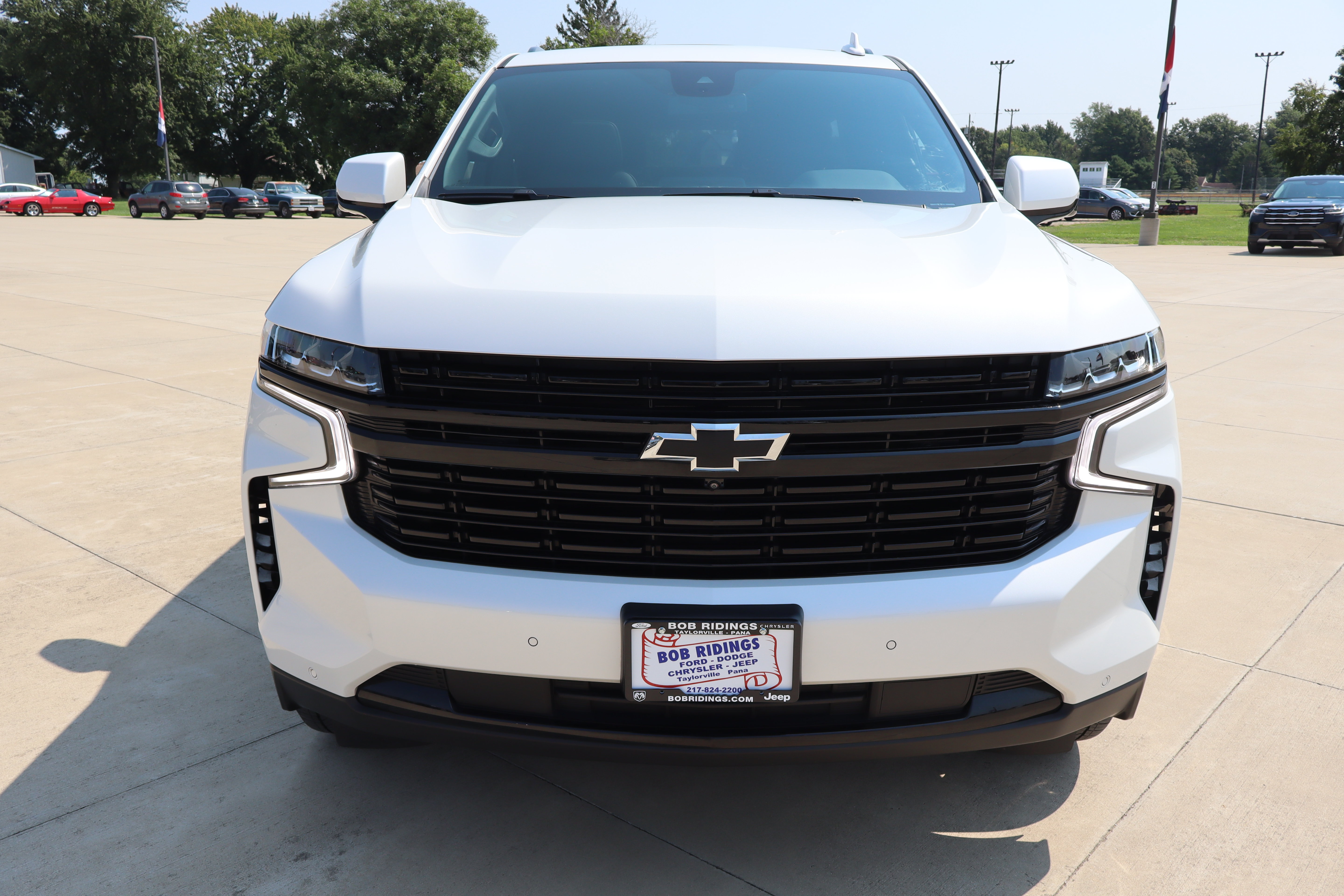 Used 2023 Chevrolet Tahoe RST w/ Luxury Package AWD/4WD image 2