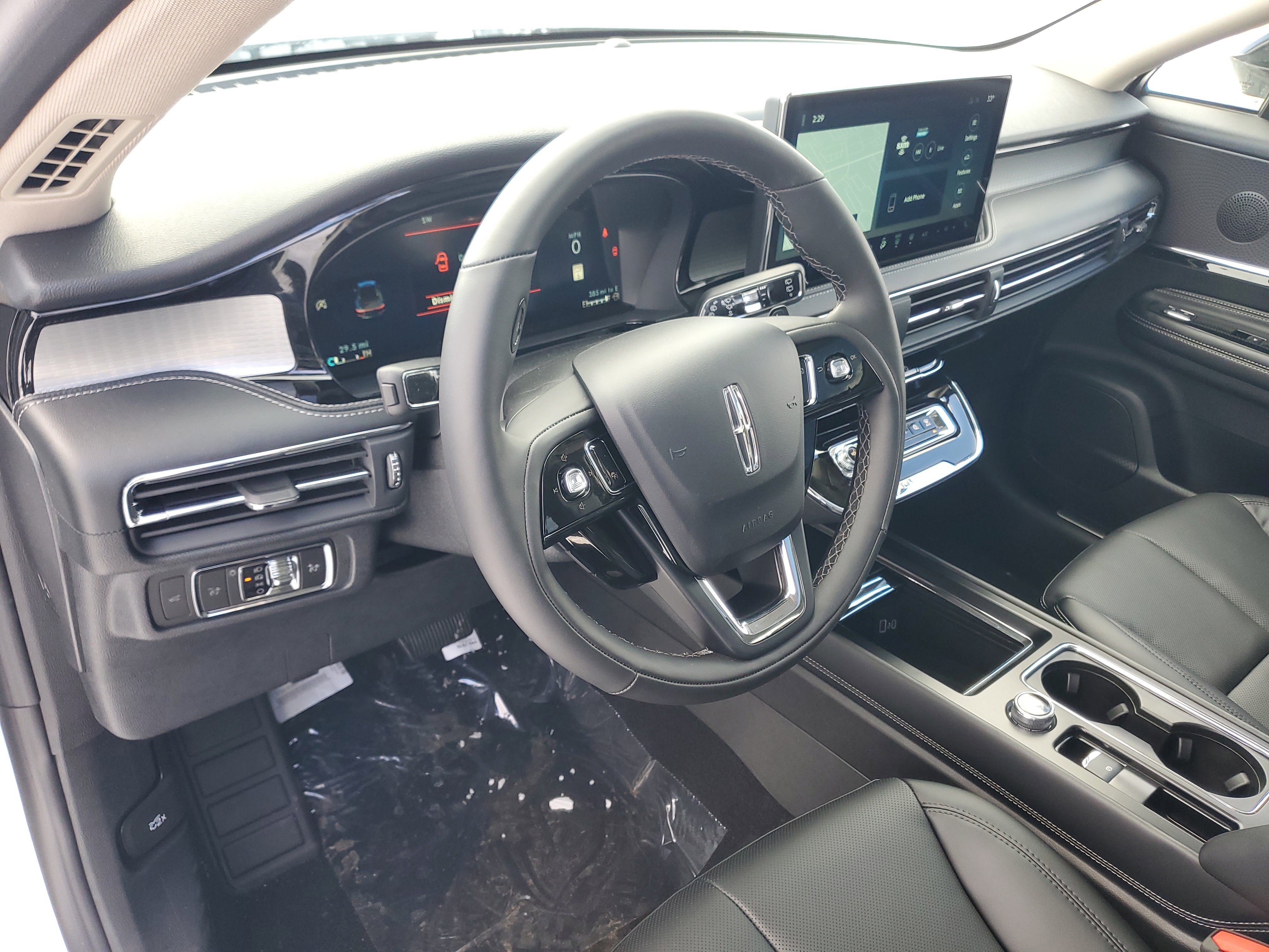 New 2026 Lincoln Corsair Premiere image 13