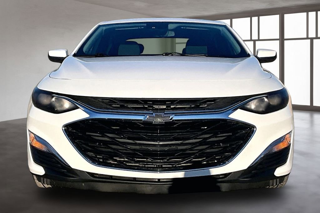 Used 2024 Chevrolet Malibu RS image 2