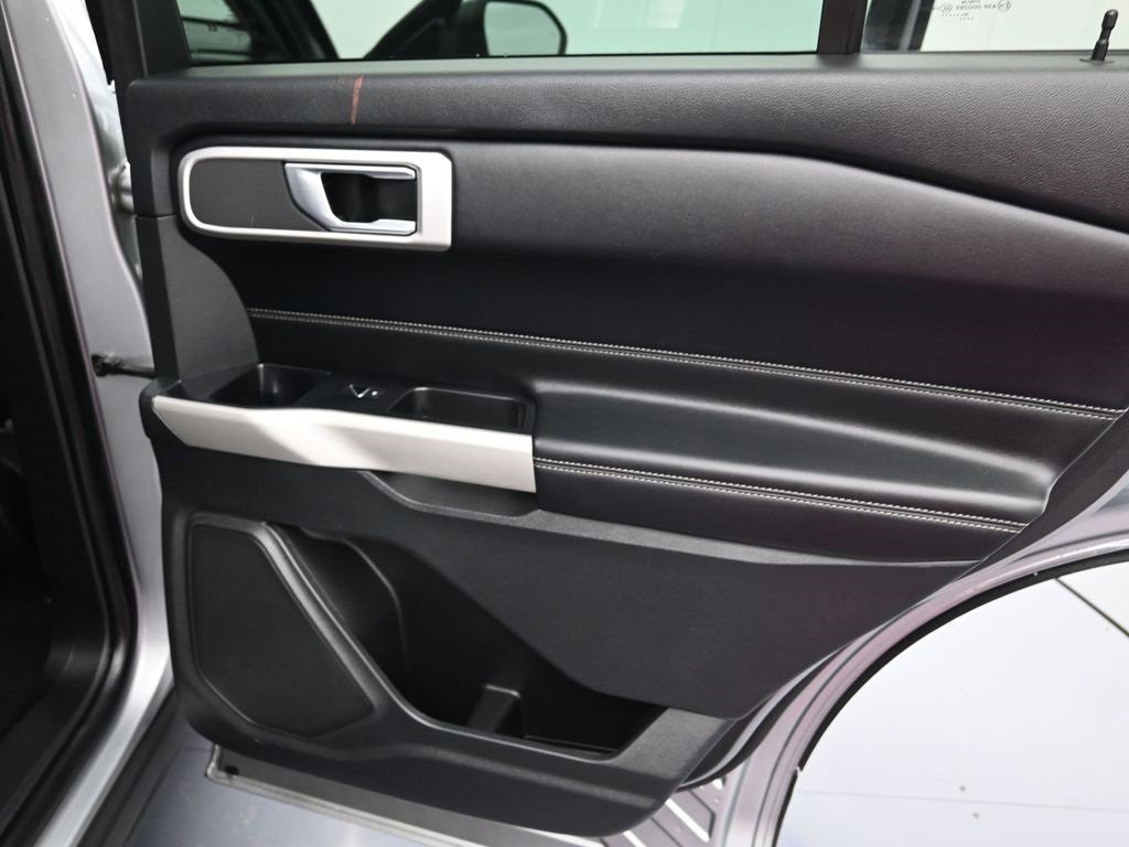 Certified 2022 Ford Explorer XLT image 42