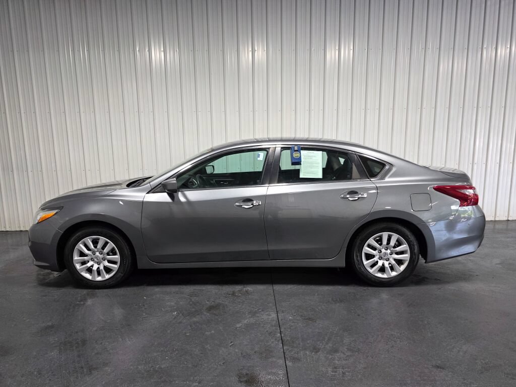 Used 2018 Nissan Altima 2.5 S w/ S Convenience Package FWD image 4