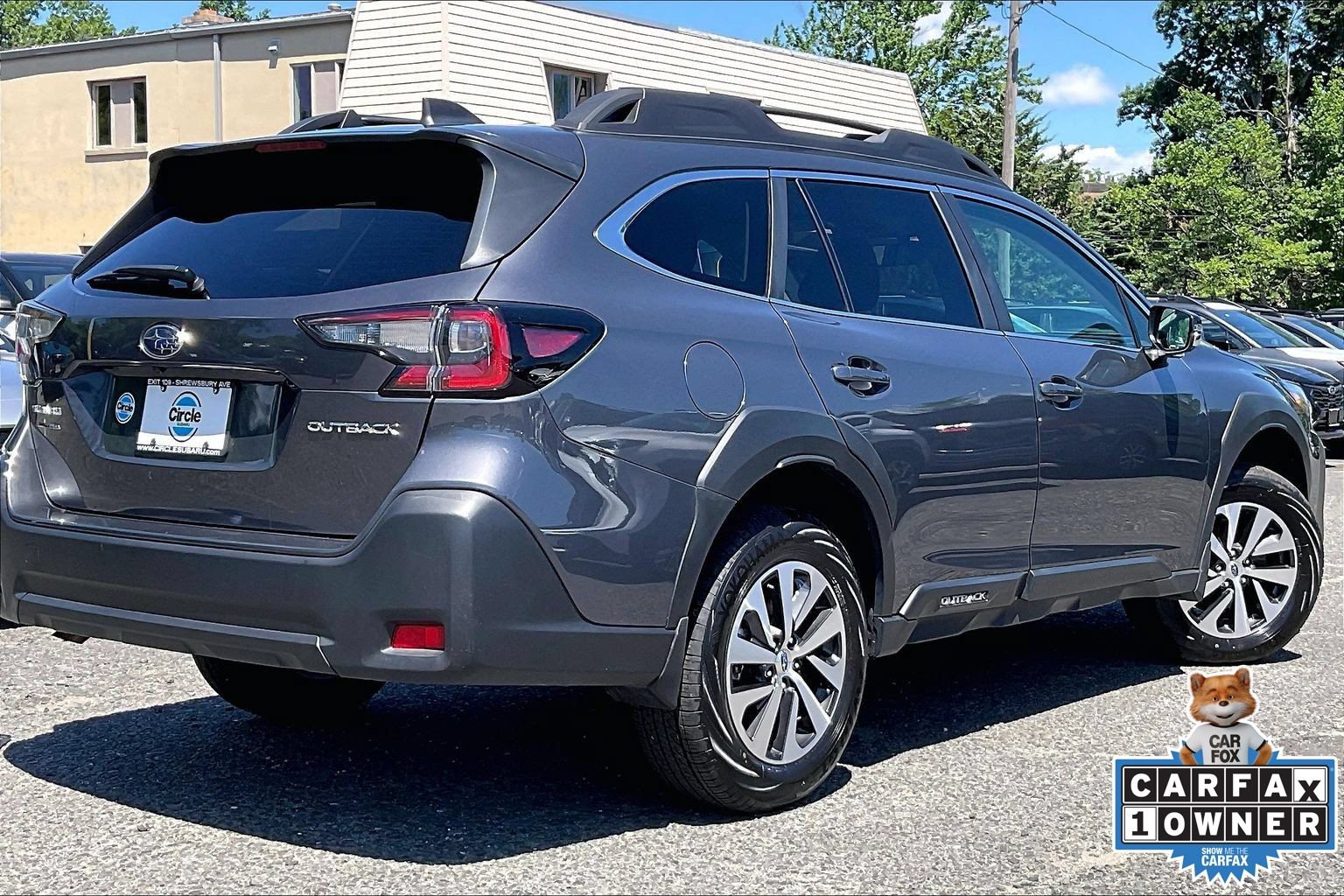 Used 2025 Subaru Outback Premium AWD/4WD image 13