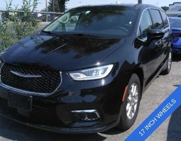 Used 2024 Chrysler Pacifica Touring-L FWD image 10