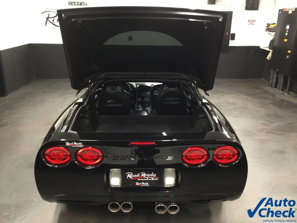 Used 2002 Chevrolet Corvette Coupe w/ Preferred Equipment Group2 RWD image 12